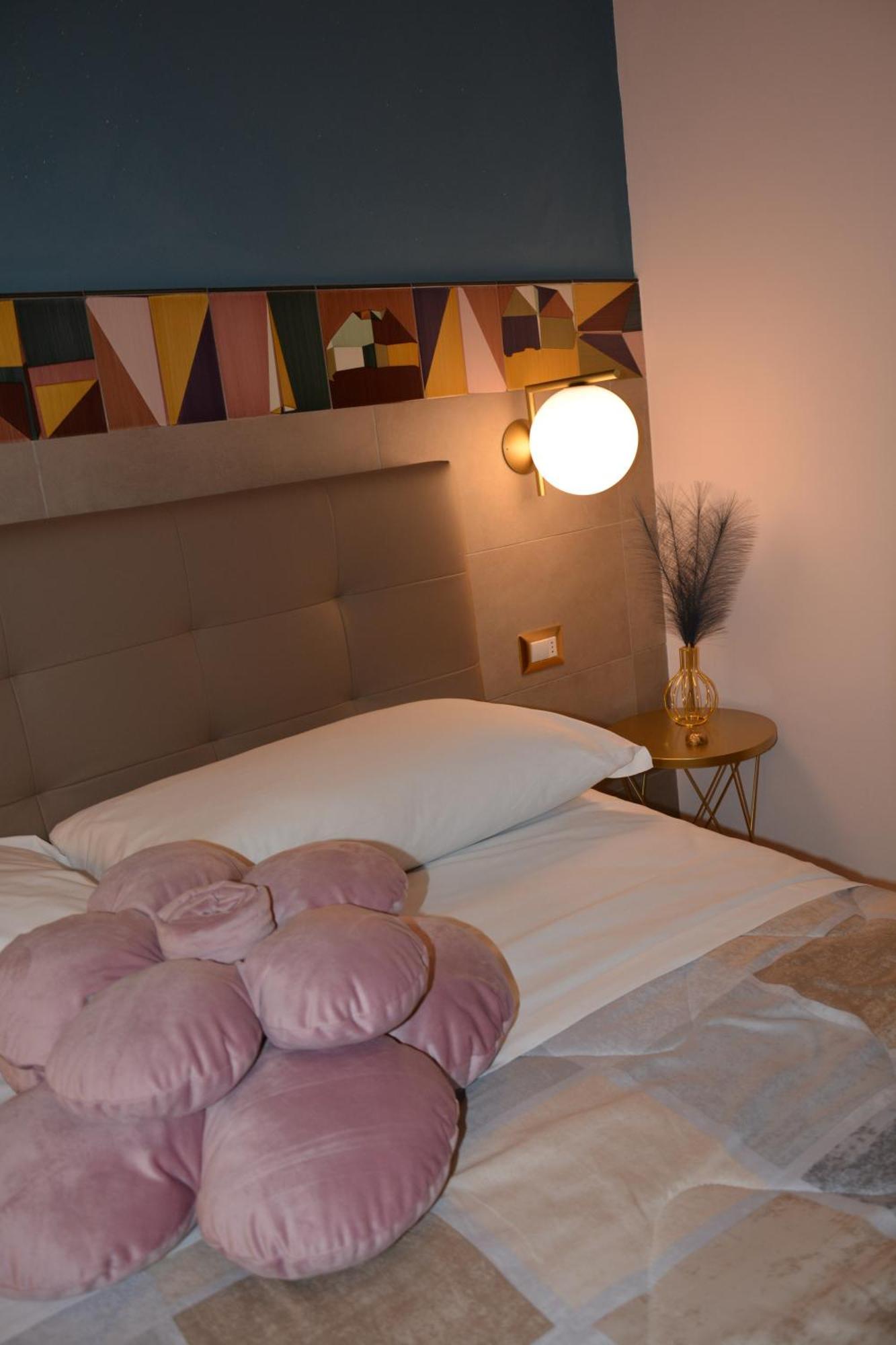Lovely & Chic Rooms Nei Sassi มาเตรา ภายนอก รูปภาพ