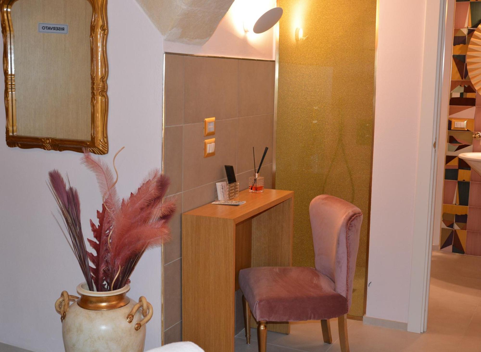 Lovely & Chic Rooms Nei Sassi มาเตรา ภายนอก รูปภาพ
