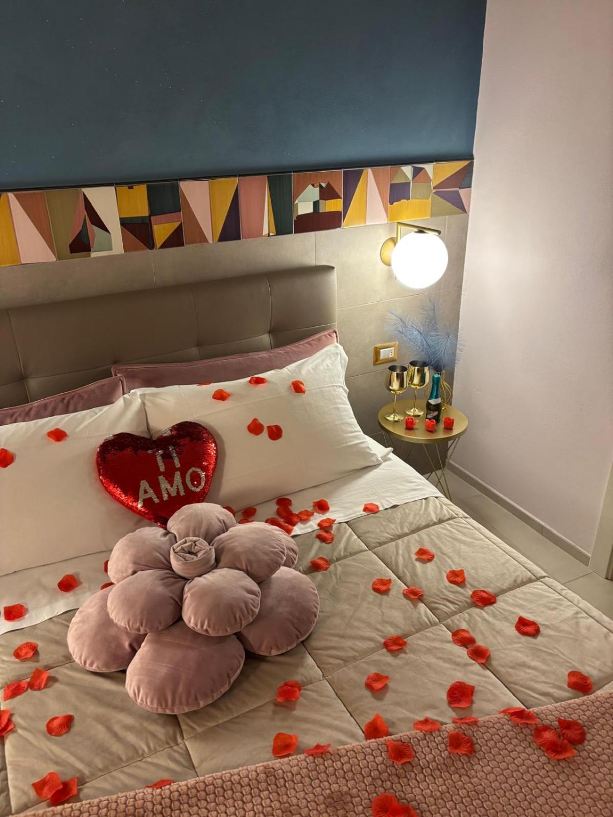 Lovely & Chic Rooms Nei Sassi มาเตรา ภายนอก รูปภาพ